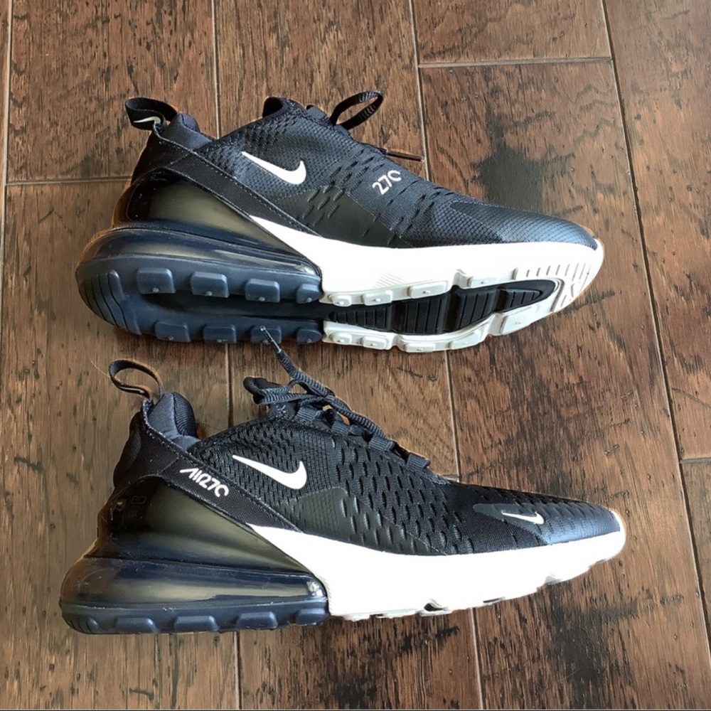 Women’s Nike Air Max 270 size 8